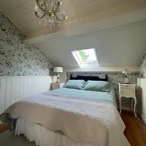 Superbe Dans La Maison D'une Artiste Rosieres (Haute-Loire)